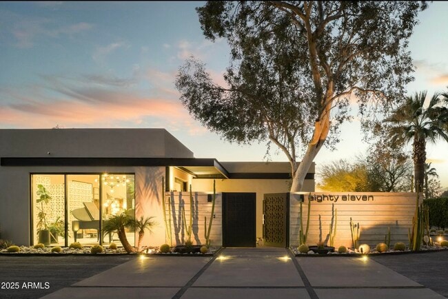 property at 8011 E Larkspur Dr