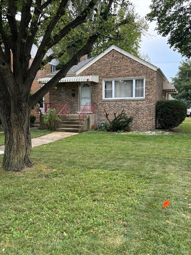 property at 9119 Southview Ave