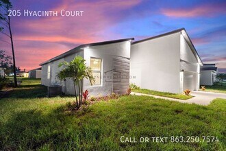 205 Hyacinth Ct in Poinciana, FL - Building Photo - Building Photo