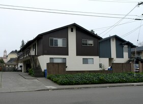 416 Klute St in Santa Rosa, CA - Building Photo