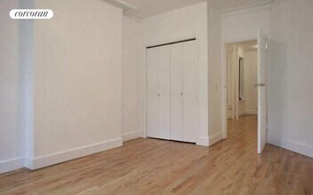 331 E 89th St in New York, NY - Building Photo - Building Photo