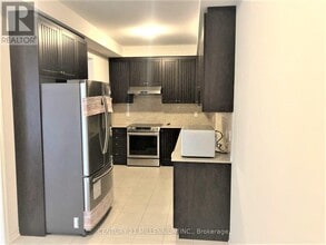 72 Palace St in Thorold, ON - Building Photo - Building Photo