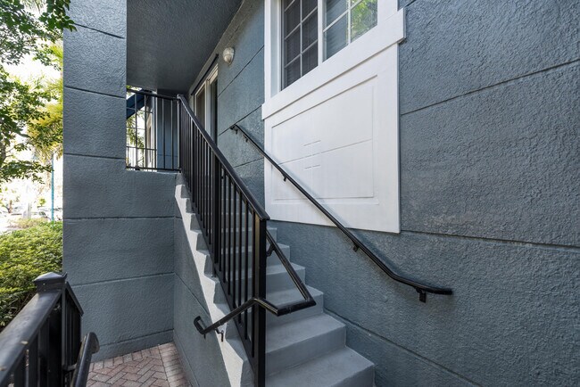 255 NE 3rd Ave in Delray Beach, FL - Building Photo - Building Photo