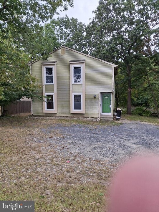 472 Jarvis Rd in Sicklerville, NJ - Building Photo