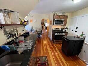 21 Chandler St, Unit 3 in Somerville, MA - Building Photo - Building Photo