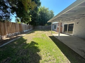 3330 Bridal Veil Ct in Merced, CA - Building Photo - Building Photo
