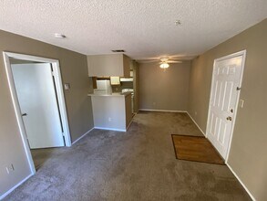 232 Afton Square in Altamonte Springs, FL - Building Photo - Building Photo