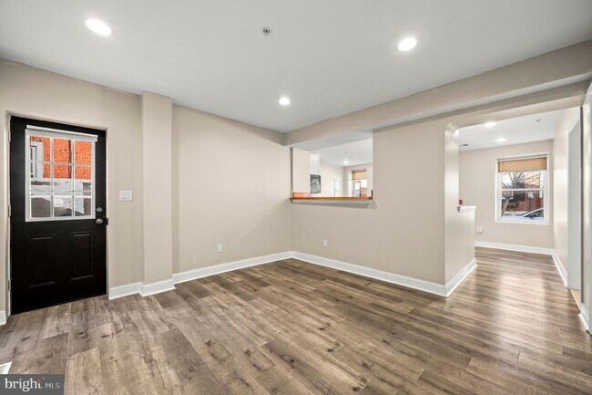 property at 980 N Lawrence St