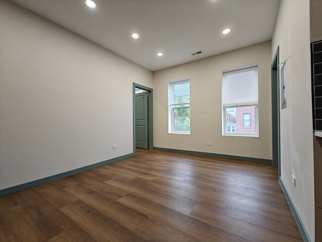 property at 1001 W 31st St