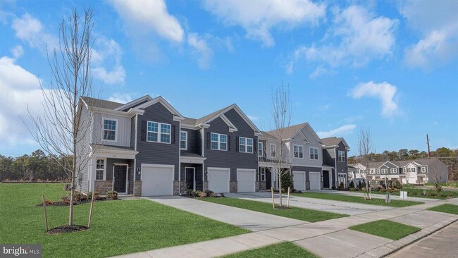 200 HERMOSA Dr in Egg Harbor Township, NJ - Building Photo - Building Photo