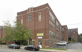 Laurentian Hall Apartments in Pittsburgh, PA - Building Photo
