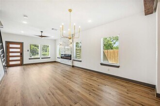 5620 Shreveport Blvd in Houston, TX - Building Photo - Building Photo