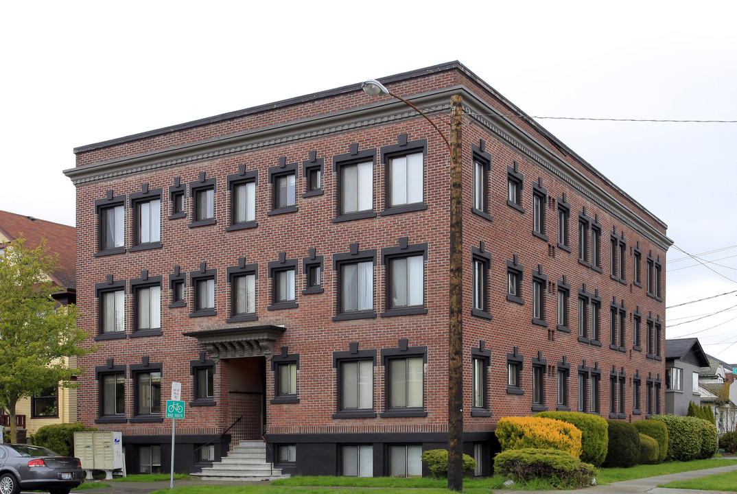 The Edison Apartments in Everett, WA - Building Photo