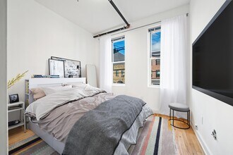 615 Monroe St in Hoboken, NJ - Building Photo - Building Photo