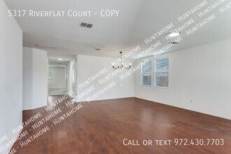 5317 Riverflat Ct in Fort Worth, TX - Foto de edificio - Building Photo