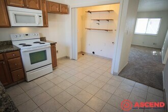 3200 Crestline Rd in Bakersfield, CA - Building Photo - Building Photo