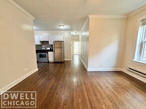 3816 N Greenview Ave, Unit 2 in Chicago, IL - Building Photo - Building Photo