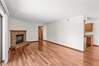 1883 Waterfront Dr in Columbia, MO - Building Photo - Building Photo