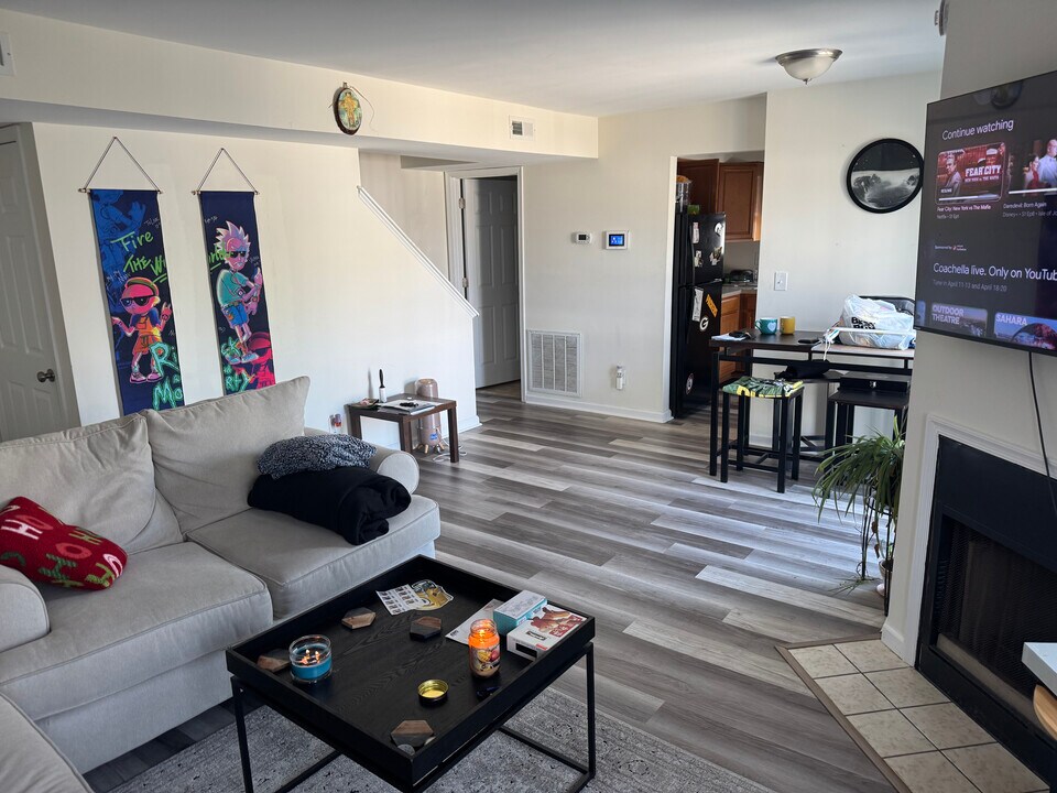 534 South St, Unit 107 in Portsmouth, VA - Foto de edificio