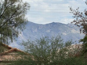 2945 Bronze Creek Way in Tucson, AZ - Building Photo - Building Photo