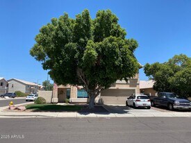 6874 W Townley Ave in Peoria, AZ - Building Photo