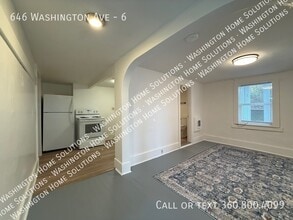 646 Washington Ave in Bremerton, WA - Building Photo - Building Photo