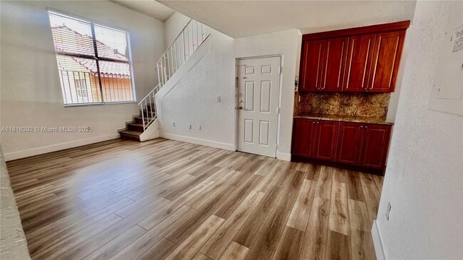 property at 2760 W 61st Pl