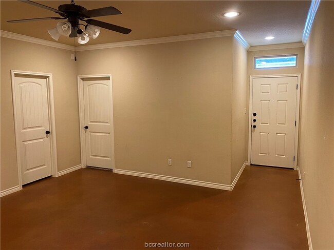 100 Knox Dr in College Station, TX - Building Photo - Building Photo