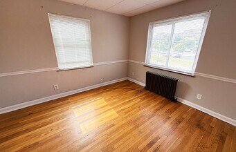 956 Ludlow Ave in Cincinnati, OH - Building Photo - Building Photo