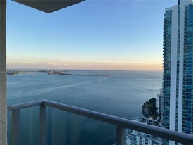 1155 Brickell Bay Dr, Unit 3303 in Miami, FL - Building Photo