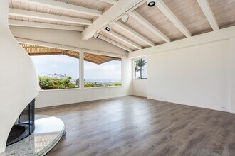 1145 La Jolla Rancho Rd in San Diego, CA - Building Photo - Building Photo