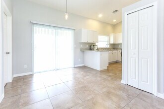 1718 SW 12th Terrace in Cape Coral, FL - Building Photo - Building Photo