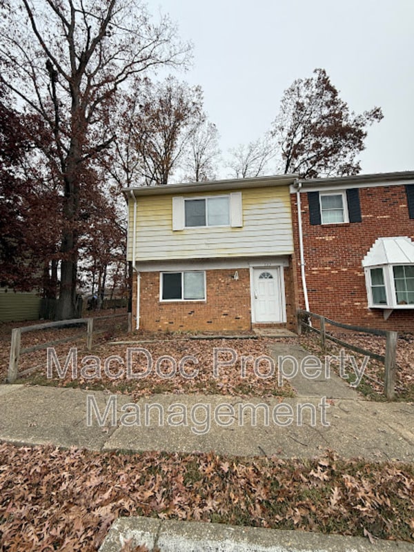 property at 733 Bellows Ave