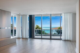 5959 Collins Ave in Miami Beach, FL - Building Photo - Building Photo