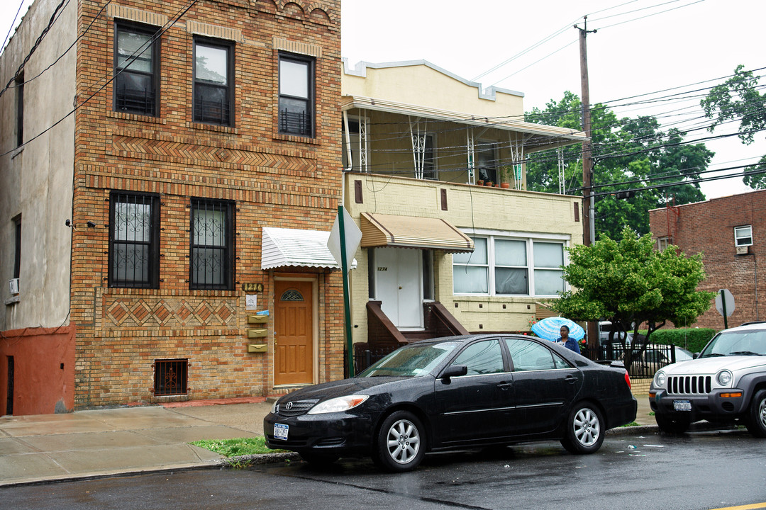 1274 Adee Ave in Bronx, NY - Building Photo