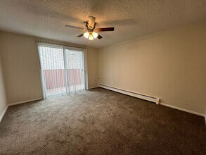 339-399 E 10th St in Loveland, CO - Building Photo - Building Photo