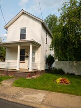 737 Grove Ave in New Brighton, PA - Building Photo - Building Photo