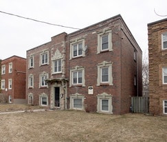 52 Emerald Cres in Toronto, ON - Building Photo