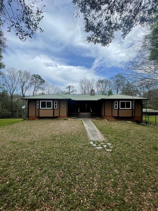 121 Sweet Gum Dr in Melrose, FL - Building Photo