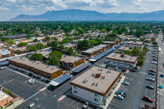 San Pedro Village in Albuquerque, NM - Foto de edificio - Building Photo