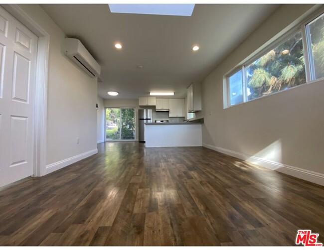 4567 Yellowstone St in Los Angeles, CA - Building Photo - Building Photo