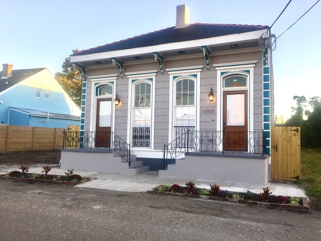 1355 Columbus St in New Orleans, LA - Building Photo - Building Photo