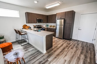 Camino Real Apartments in Santa Fe, NM - Foto de edificio - Building Photo