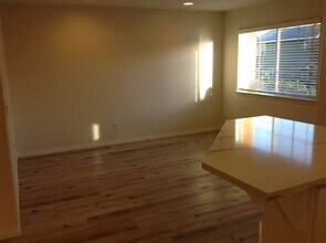 4023 Bluff View Way in Carlsbad, CA - Building Photo - Building Photo