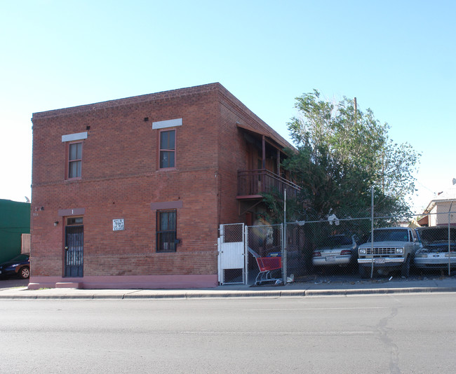 1114 E Paisano Dr in El Paso, TX - Building Photo - Building Photo