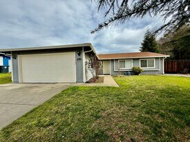7032 Cloverleaf Way in Citrus Heights, CA - Building Photo