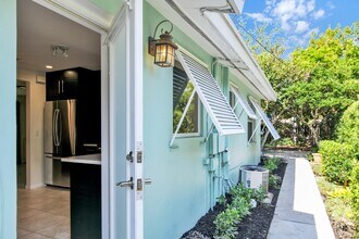 320 NE 1st Ave in Delray Beach, FL - Building Photo - Building Photo