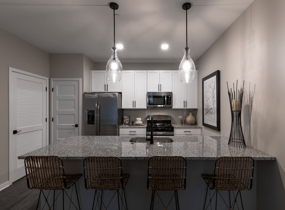 Everton Flats in Warrenville, IL - Building Photo