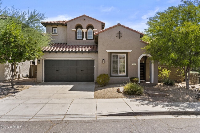 property at 3917 E Half Hitch Pl