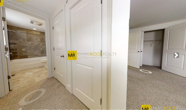 105 2nd St, Unit PH11 in Cambridge, MA - Building Photo - Building Photo